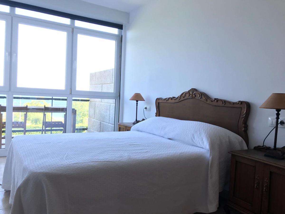 Apartamento Con Terraza Primera Linea De Playa Finisterre Exterior photo